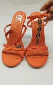 SHOP SO REAL Serene Footwear