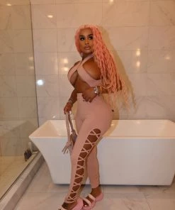 SHOP SO REAL Sets Explicit Set