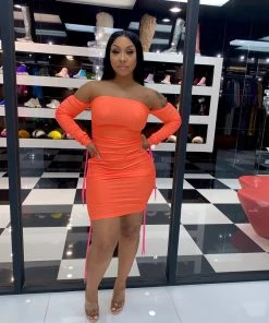 SHOP SO REAL Dresses Scrunchie Dress