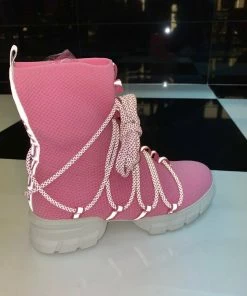 SHOP SO REAL Mob Ties Sneakers