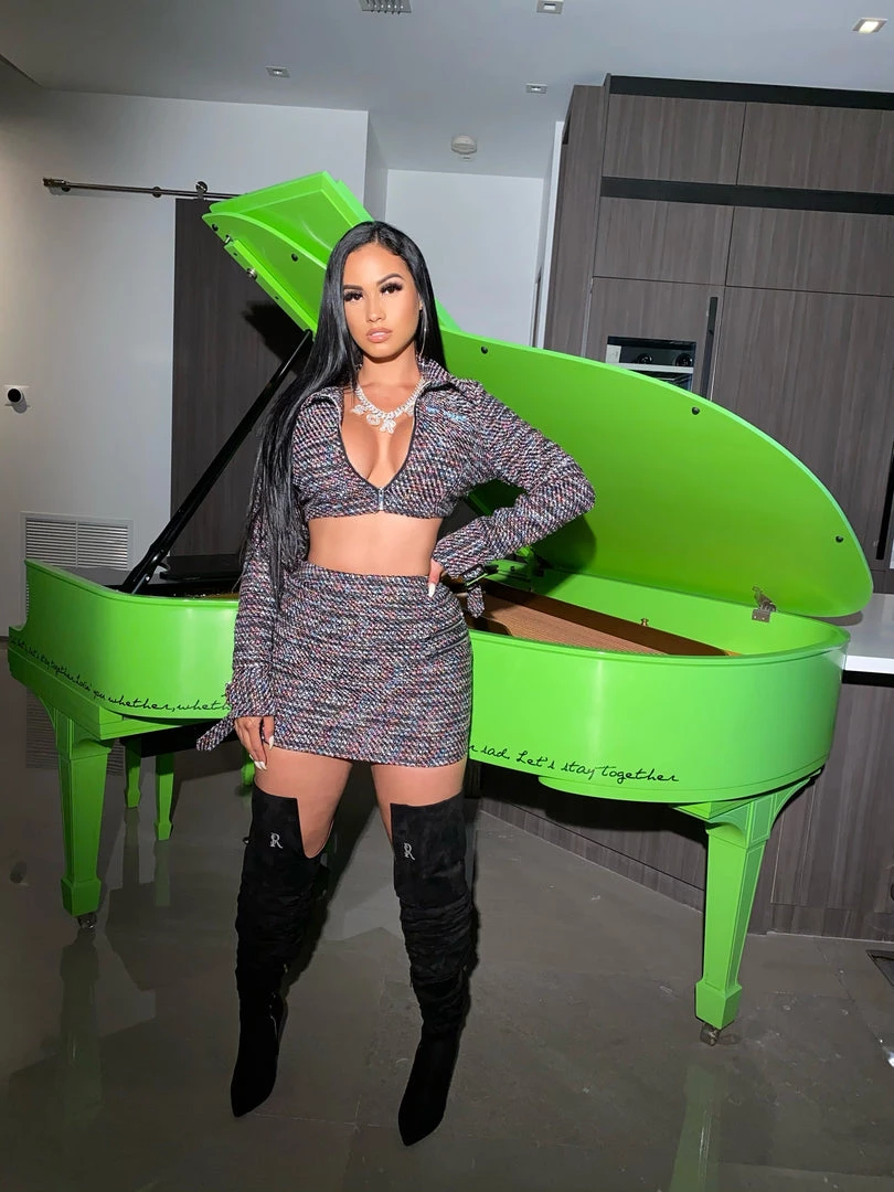 SHOP SO REAL Sets Mean Girl 1 SHOP SO REAL Sets Mean Girl