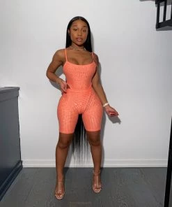 SHOP SO REAL Icy Hottie Sets