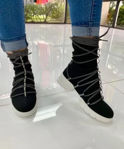 SHOP SO REAL Mob Ties Sneakers