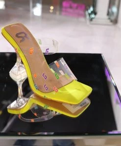 SHOP SO REAL Footwear Overload G