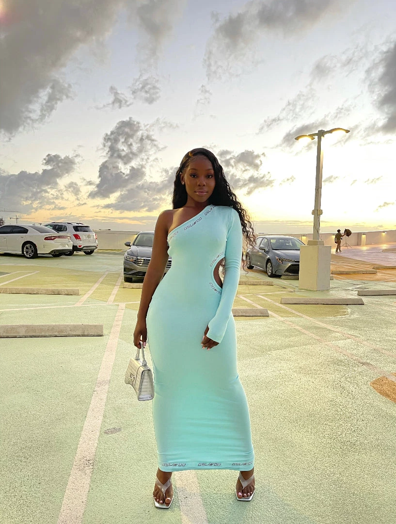 SHOP SO REAL Figures Dresses 2 SHOP SO REAL Figures Dresses