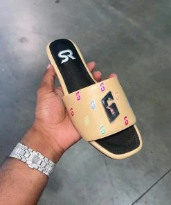 SHOP SO REAL Footwear G Slide